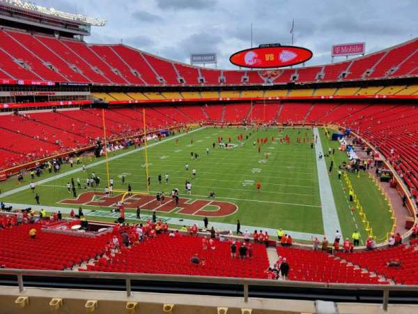 Arrowhead Stadium, section: 211, row: 5, seat: 10