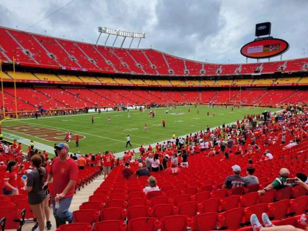 Arrowhead Stadium, section: 124, row: 27, seat: 24