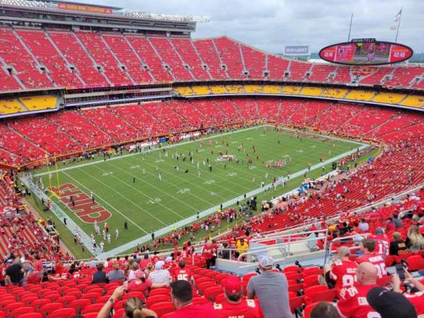 Arrowhead Stadium, section: 307, row: 25, seat: 8