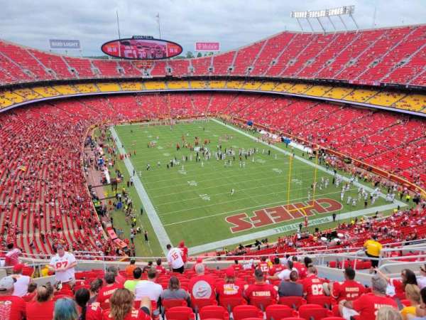 Arrowhead Stadium, section: 315, row: 17, seat: 12