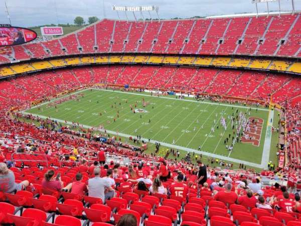 Arrowhead Stadium, section: 320, row: 33, seat: 10