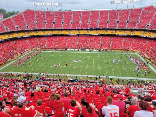 Arrowhead Stadium, section: 323, row: 32, seat: 10