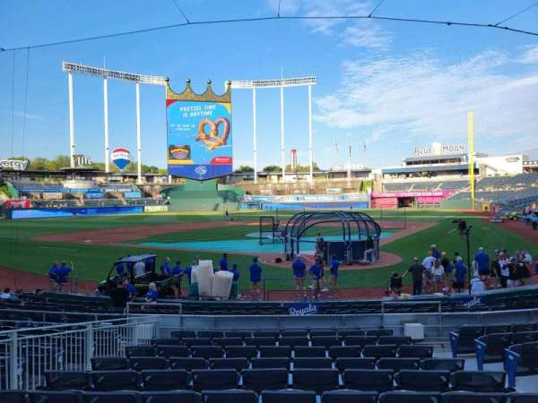 Kauffman Stadium, section: 126, row: L, seat: 7