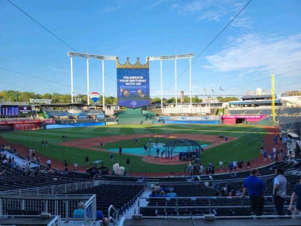 Kauffman Stadium, section: Diamond Club Box C, row: 4, seat: 2