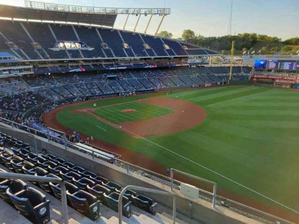 Kauffman Stadium, section: 437, row: f, seat: 4