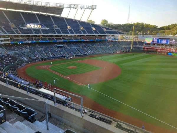 Kauffman Stadium, section: 436, row: d, seat: 5