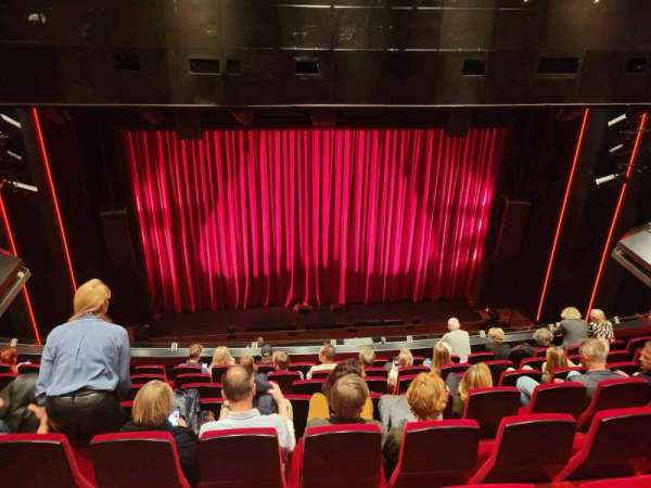 Wim Sonneveld Zaal, section: balkon, row: 8, seat: 21