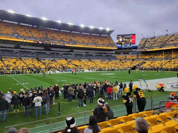 Acrisure Stadium, section: 107, row: F, seat: 4