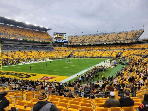 Acrisure Stadium, section: 103, row: v, seat: 10