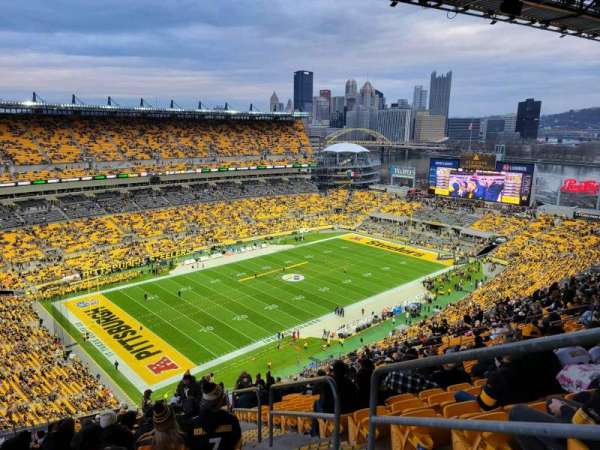 Acrisure Stadium, section: 528, row: ee, seat: 2