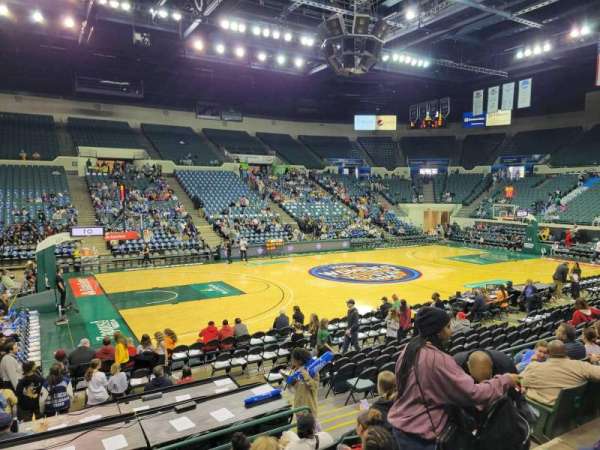 Wolstein Center, section: 125, row: f, seat: 6