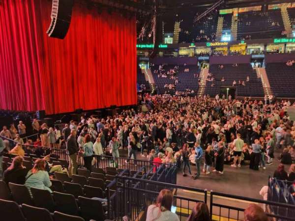 Barclays Arena, Hamburg, section: u7, row: 12, seat: 10