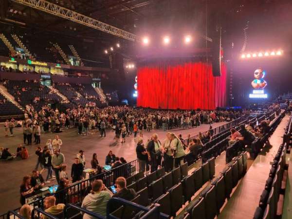 Barclays Arena, Hamburg, section: u17, row: 10, seat: 13