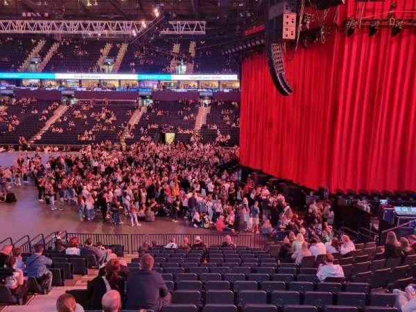 Barclays Arena, Hamburg, section: u14, row: 18, seat: 20
