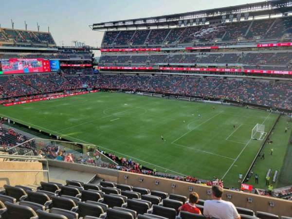 Lincoln Financial Field, section: c26, row: 13, seat: 13