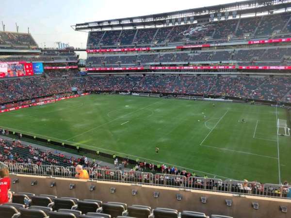 Lincoln Financial Field, section: c25, row: 11, seat: 15