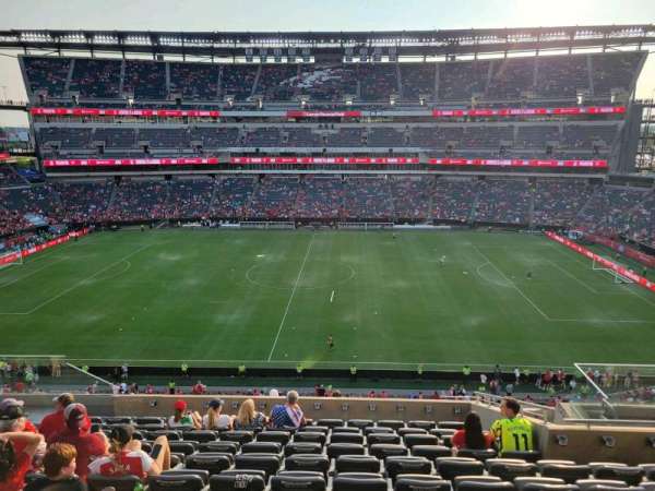 Lincoln Financial Field, section: c22, row: 16, seat: 10