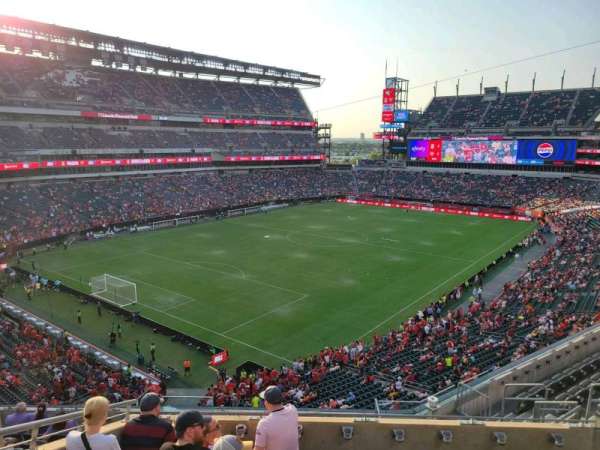 Lincoln Financial Field, section: c15, row: 11, seat: 10