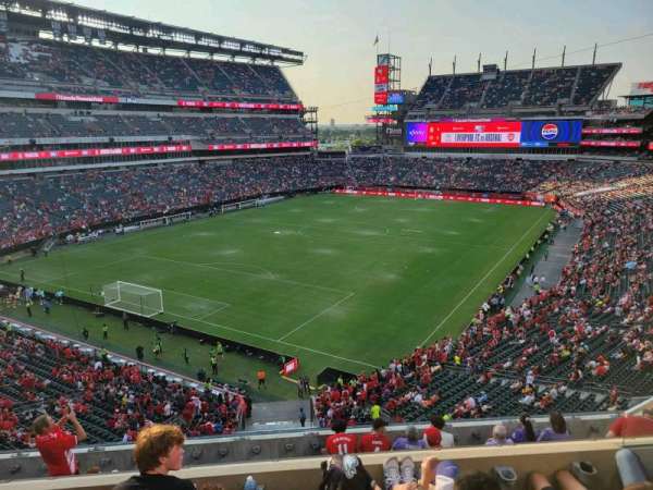 Lincoln Financial Field, section: m14, row: 9, seat: 6