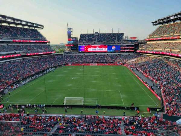 Lincoln Financial Field, section: m12, row: 16, seat: 13