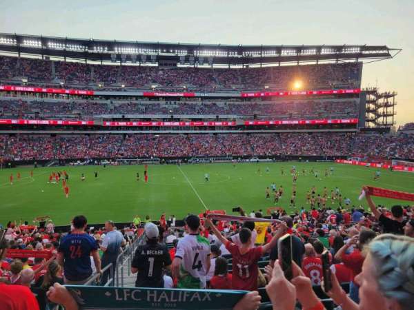 Lincoln Financial Field, section: 120, row: 27, seat: 24
