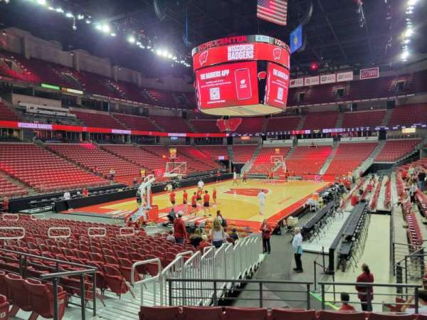 Kohl Center, section: 127, row: f, seat: 4