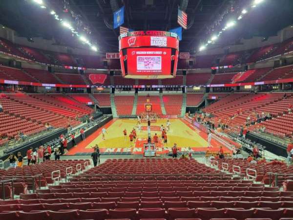 Kohl Center, section: 101, row: m, seat: 9