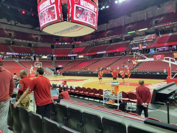 Kohl Center, section: 120, row: b, seat: 3