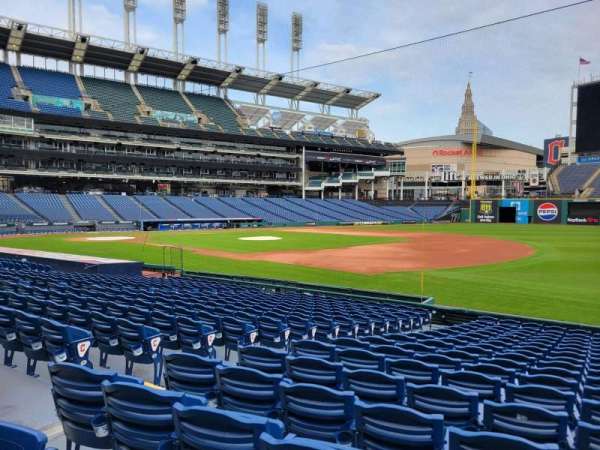 Progressive Field, section: 134, row: s, seat: 5