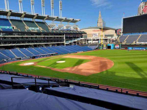 Progressive Field, section: 334, row: H, seat: 5