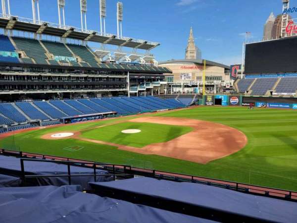 Progressive Field, section: 336, row: h, seat: 5