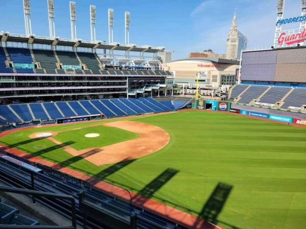 Progressive Field, section: 427, row: c, seat: 5