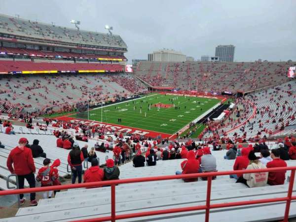 Memorial Stadium, Lincoln, section: 33, row: 82, seat: 16
