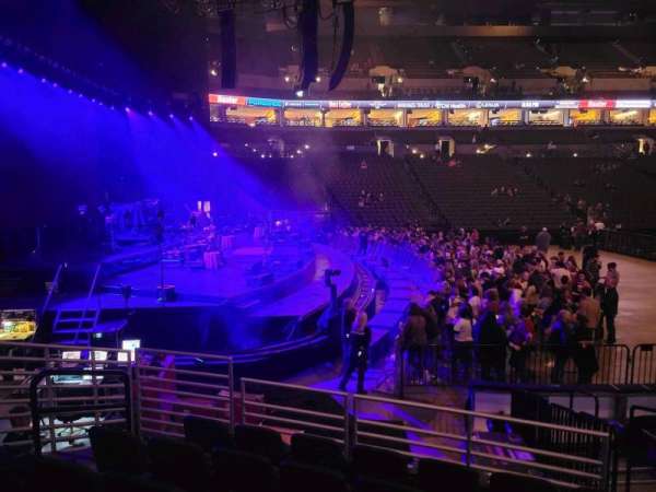 CHI Health Center Omaha, section: 125, row: 10, seat: 10