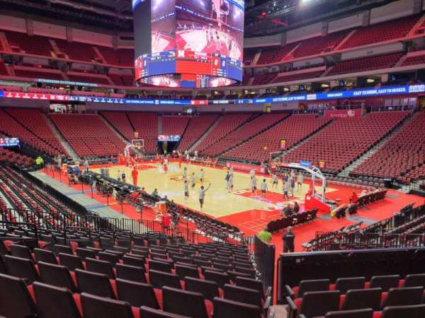 Pinnacle Bank Arena, section: 103, row: 17, seat: 11