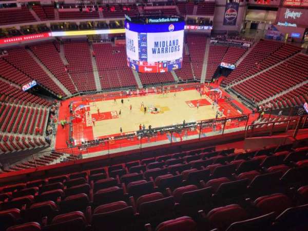 Pinnacle Bank Arena, section: 305, row: 8, seat: 13