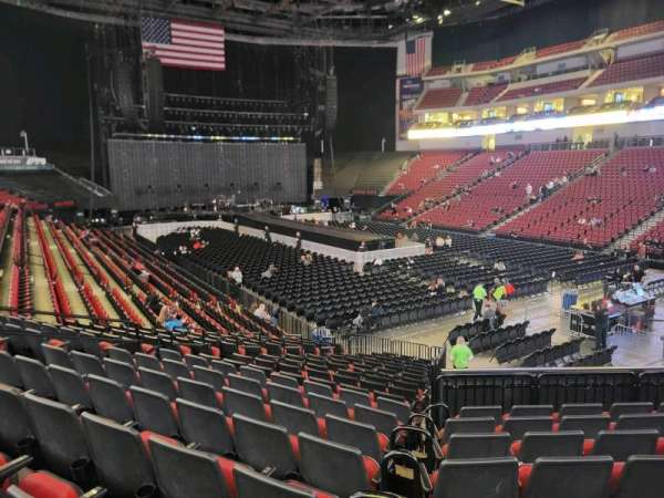 Pinnacle Bank Arena, section: 114, row: 18, seat: 10