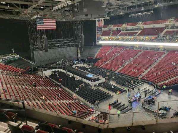 Pinnacle Bank Arena, section: 215, row: 5, seat: 5