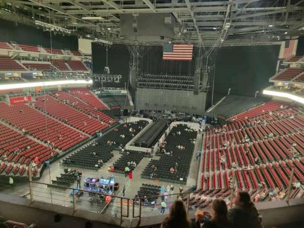 Pinnacle Bank Arena, section: 210, row: 4, seat: 5