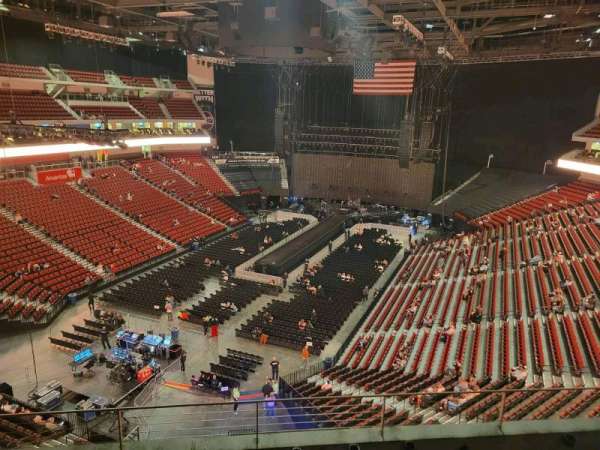 Pinnacle Bank Arena, section: 209, row: 5, seat: 9