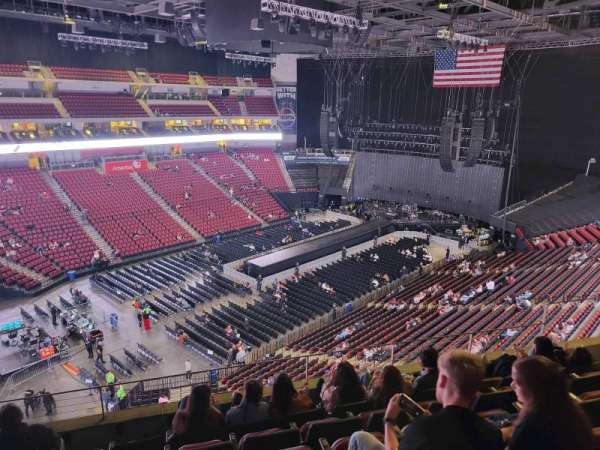 Pinnacle Bank Arena, section: 207, row: 6, seat: 10
