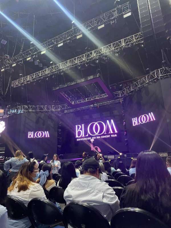 Araneta Coliseum, section: VIP 103, row: 9, seat: 5