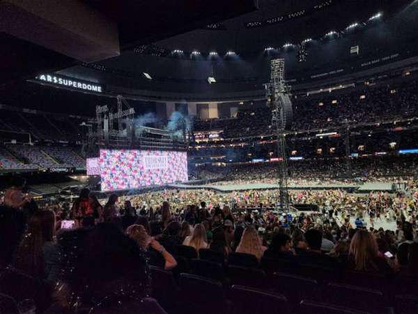 Caesars Superdome, section: 112, row: 32, seat: 11