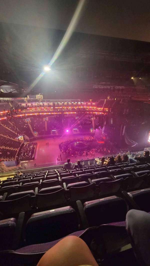 Chase Center, section: 207, row: 17, seat: 16