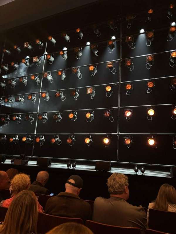 Shaftesbury Theatre, section: Stalls, row: E, seat: 14