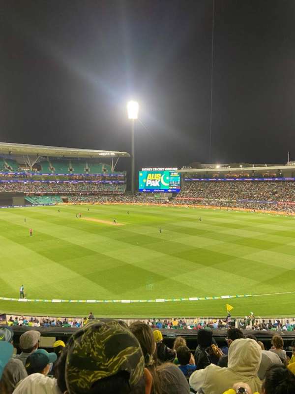 Sydney Cricket Ground, section: CHCHL4, row: N, seat: 137