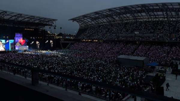 BMO Stadium, section: 228, row: A, seat: 17
