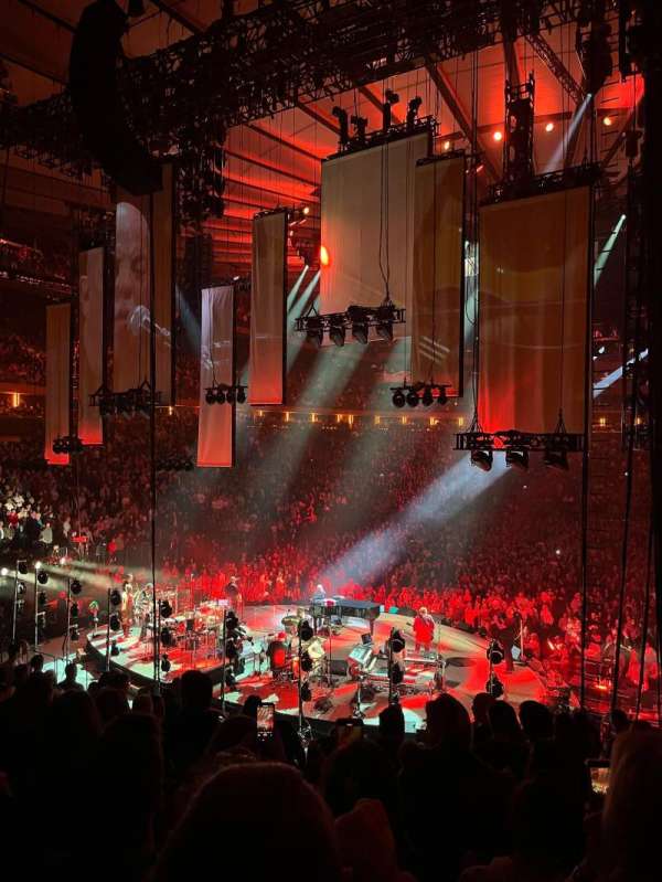 Madison Square Garden, section: 113, row: 17, seat: 8