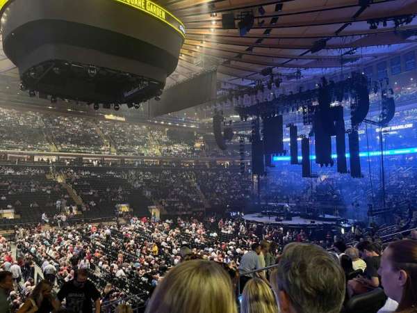 Madison Square Garden, section: 106, row: 14, seat: 14