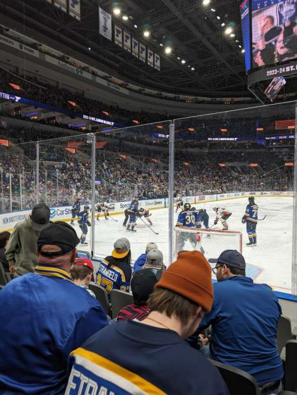 Enterprise Center, section: 122, row: E, seat: 5